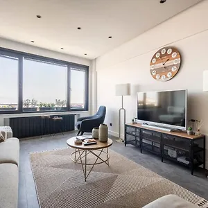 Apartment Sevim With A Sea View In Nisantasi